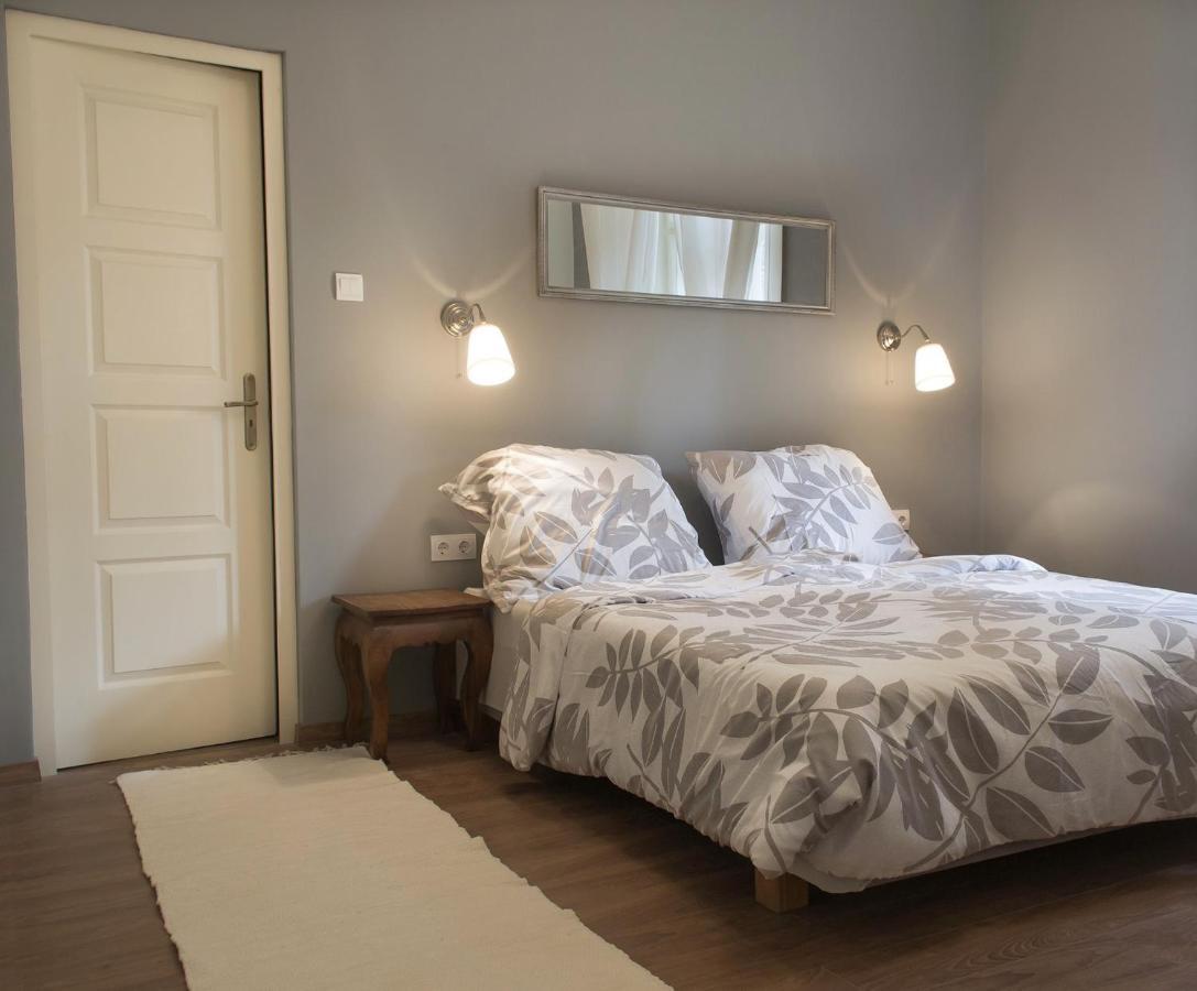 Adorable, Cosy Apartment At The Heroes' Square Budapest Luaran gambar